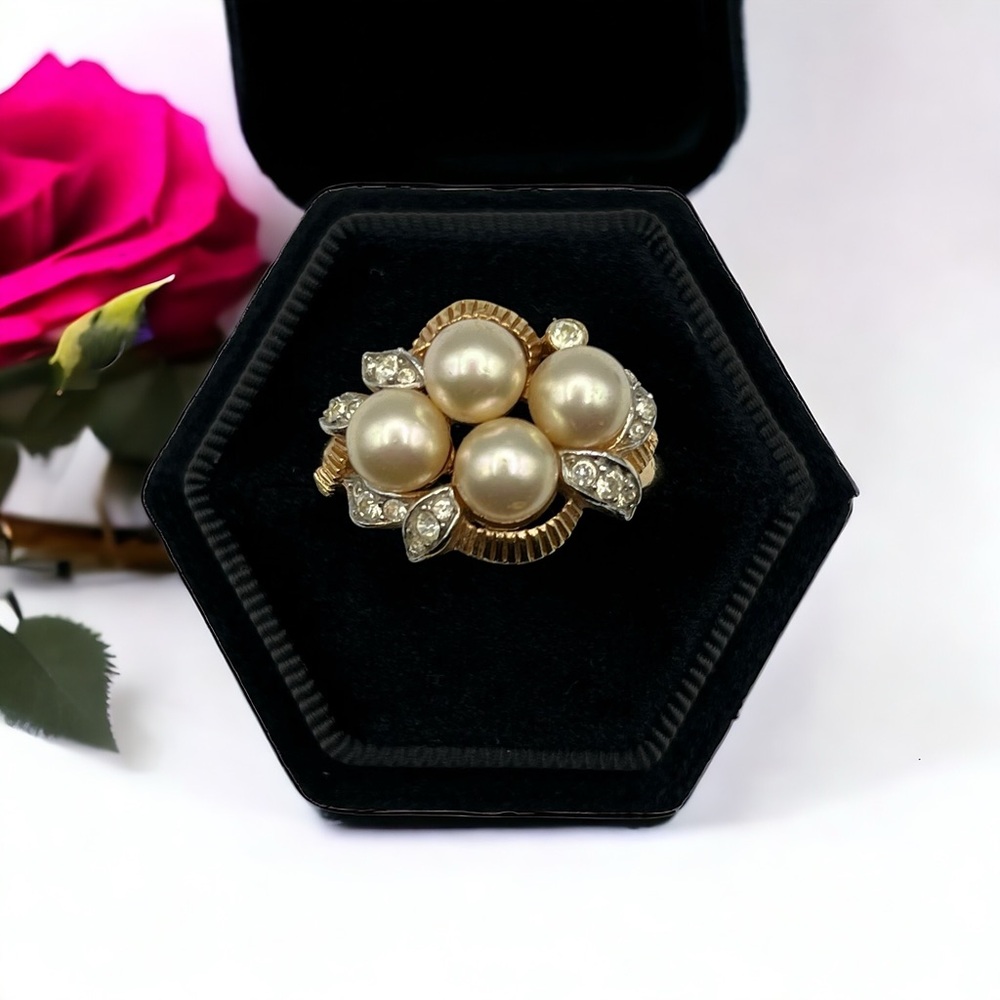 Sold! Vtg Majorica Cluster Pearl Rhinestones Gold Tone Wedding Bridal Ring 7